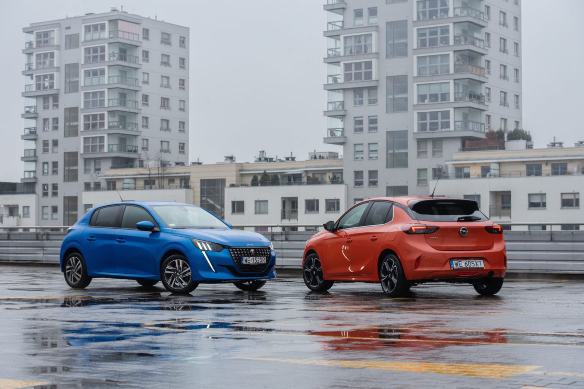 Peugeot 208 Allure vs Opel Corsa Elegance