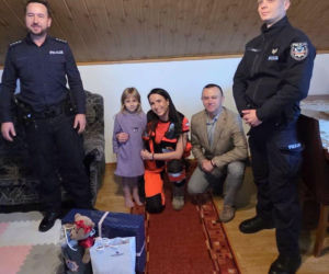 Miała tylko 5 lat, a zachowała się jak bohaterka. Sara ruszyła mamie na ratunek