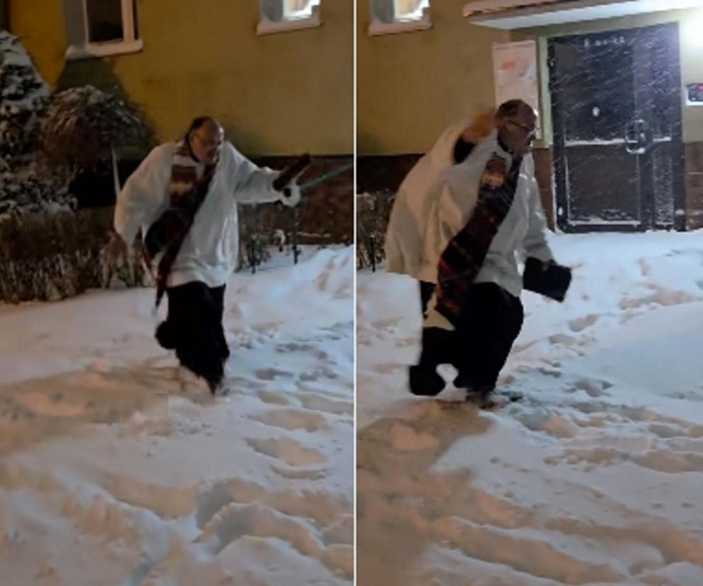 Ksiądz w ekstremalnych warunkach szedł po kolędzie