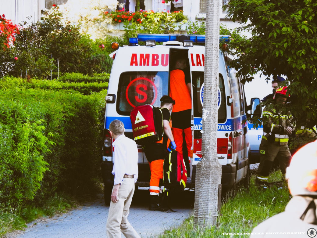 Tychy: Dramatyczna akcja służb. Robili wszystko, by ratować rannego chłopca