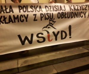 Na plac Dąbrowskiego przyszło kilka tysięcy łodzian