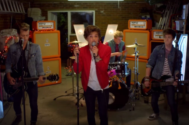 The Vamps w teledysku do Can We Dance