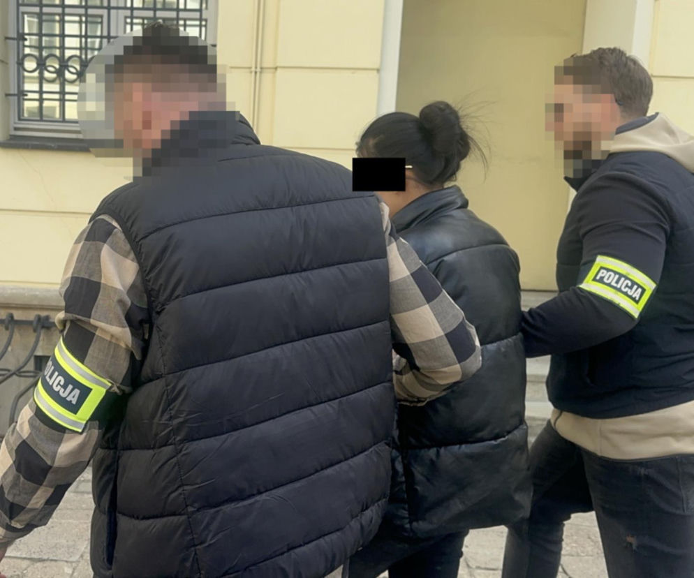 9 osób zatrzymanych, w tym 6, wobec których wszczęto procedurę wydalenia z Polski - to bilans akcji policji w centrum handlowym w Wólce Kosowskiej