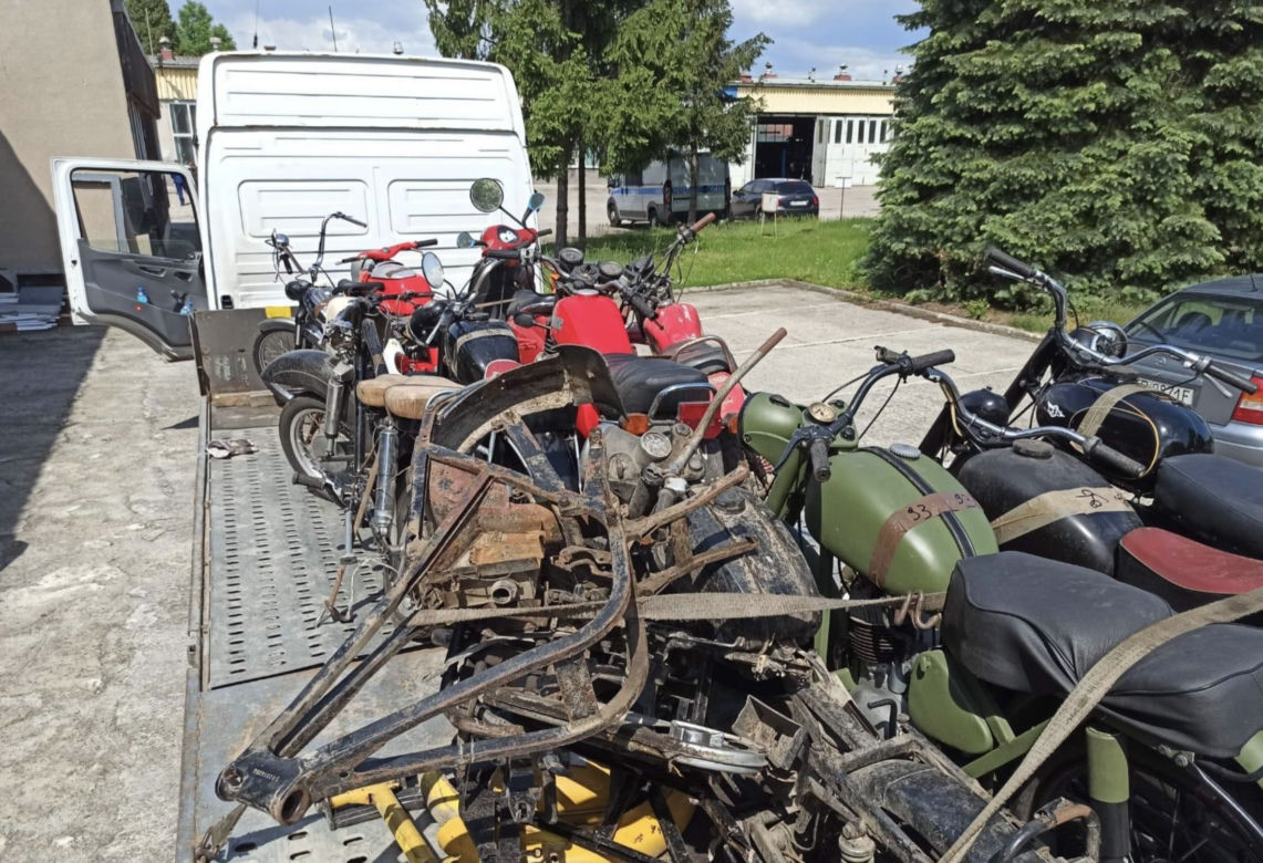 21 kradzionych motocykli