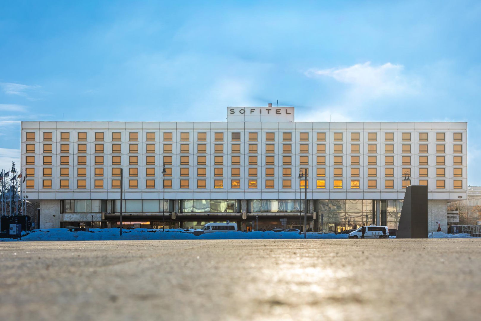 Hotel Sofitel (dawny Hotel Victoria) przy Placu Piłsudskiego w Warszawie