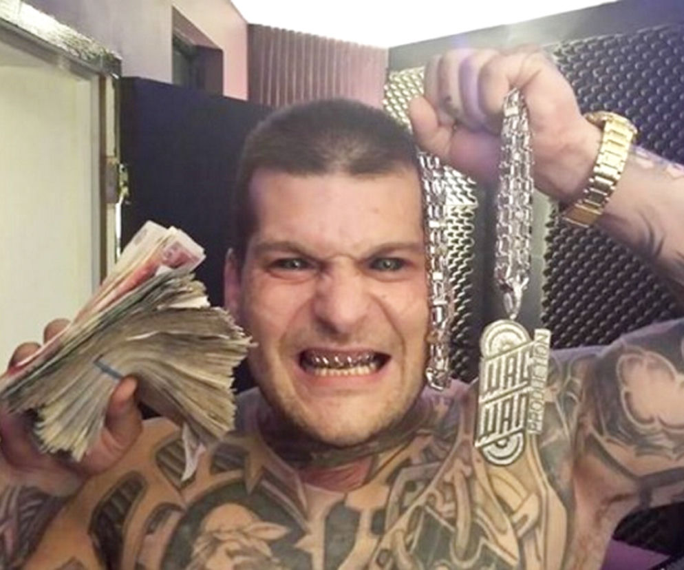 POPEK, GANG ALBANII
