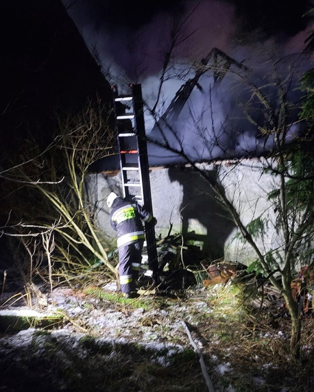62-latek zginął w płomieniach. Tragiczny pożar domu jednorodzinnego 