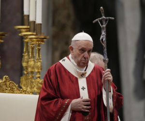 Leczą papieża w pokoju Jana Pawła II! Franciszek przeszedł operację