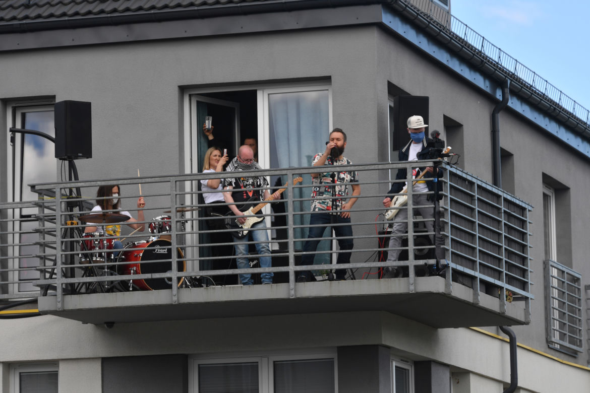 KONCERT NA BALKONIE