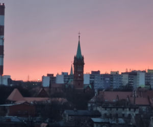 To miasto na Śląsku zachwyca perłami architektury. Zabytkowe osiedla robią wrażenie!