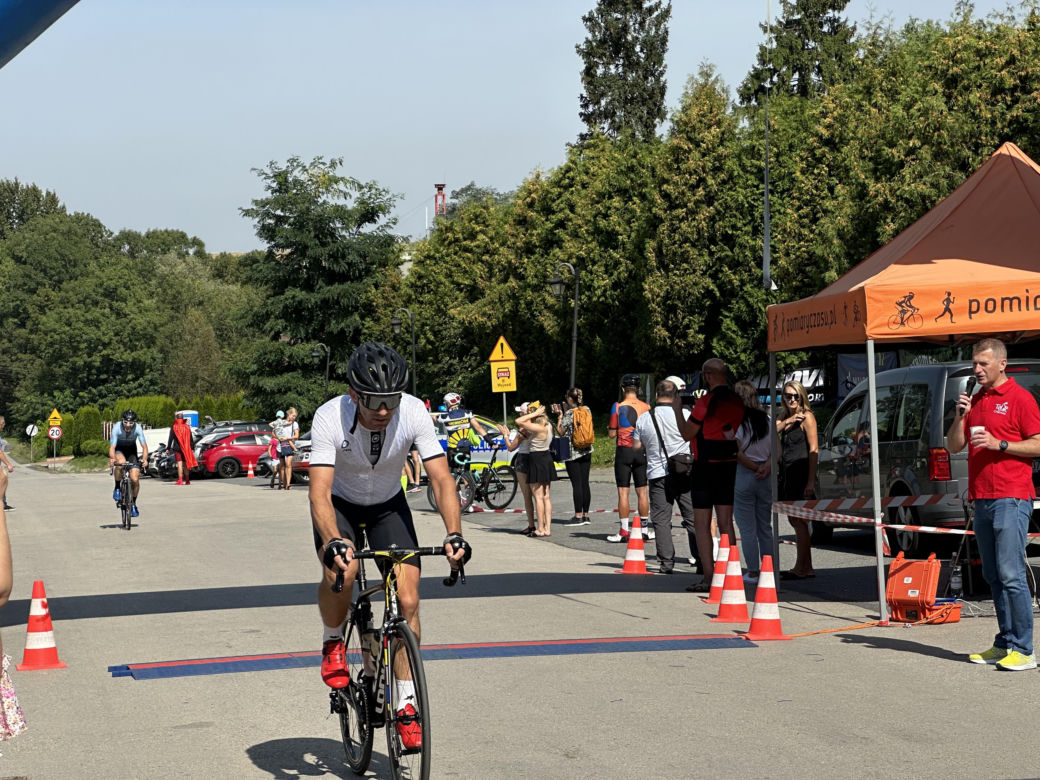 Sportowa rywalizacja i wspólne pomaganie. Za nami 8. edycja Tour de Cracovia Amatorów! 
