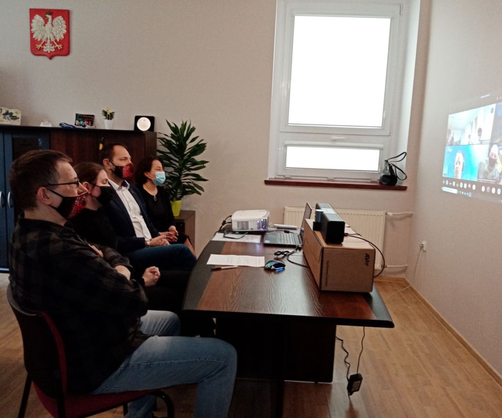 Nietypowa lekcja w ZSO we Włoszakowicach. Potrzebna była zgoda... wojsk USA