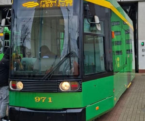 Pierwszy tramwaj z Bonn już w Poznaniu. Zastąpi wysłużone „kanciaki”