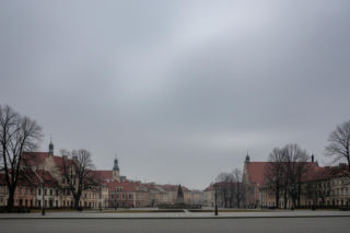 Zamość w szarym uścisku! Czy 5 grudnia 2025 przyniesie zmianę?