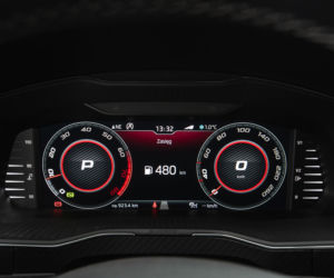 Volkswagen Passat Elegance vs Skoda Superb Sportline
