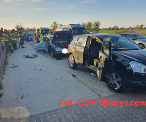 Tragedia pod Radomiem! Audi wjechało na chodniku w dwie kobiety. Jedna nie żyje [ZDJĘCIA]