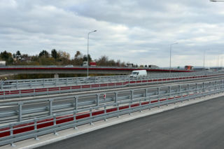 Ważna zmiana na trasie S7! Kierowcy mogą już korzystać z estakad węzła Mistrzejowice. To nie koniec