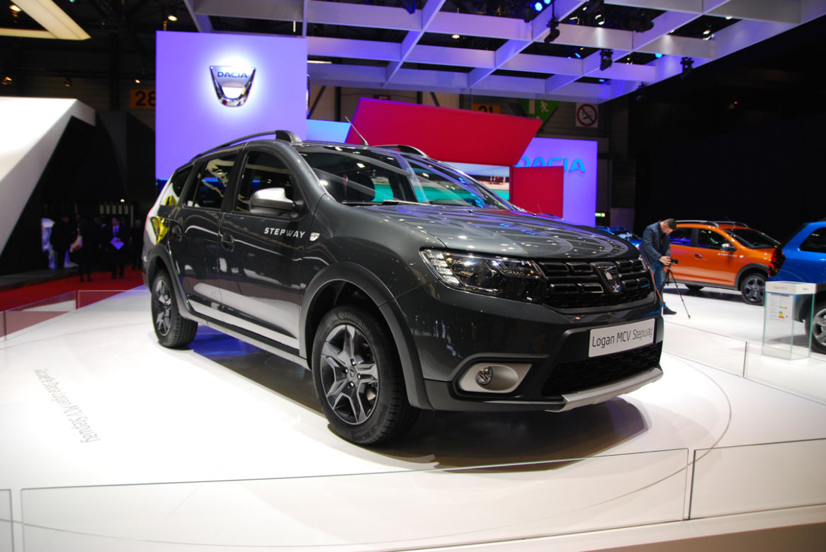 Genewa 2017 - stoisko Dacia