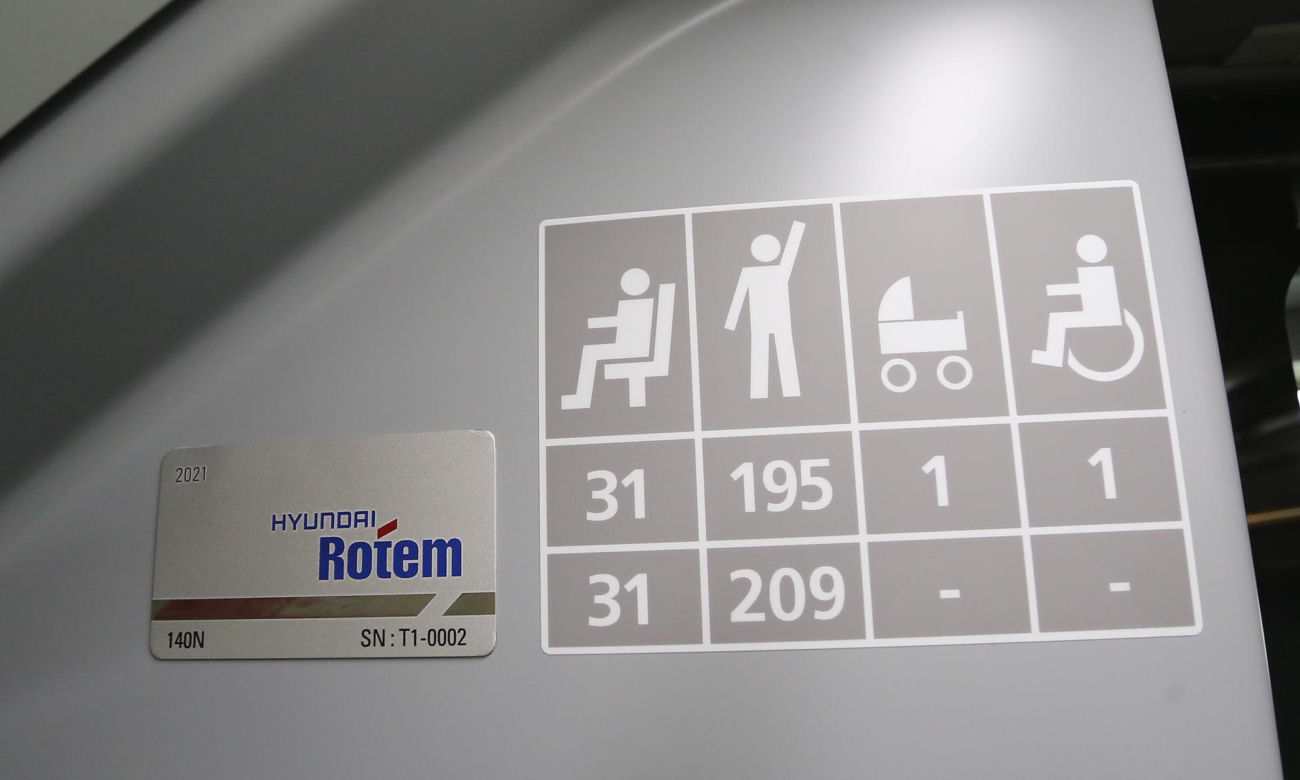 Nowy tramwaj wyjechał warszawskie tory! 