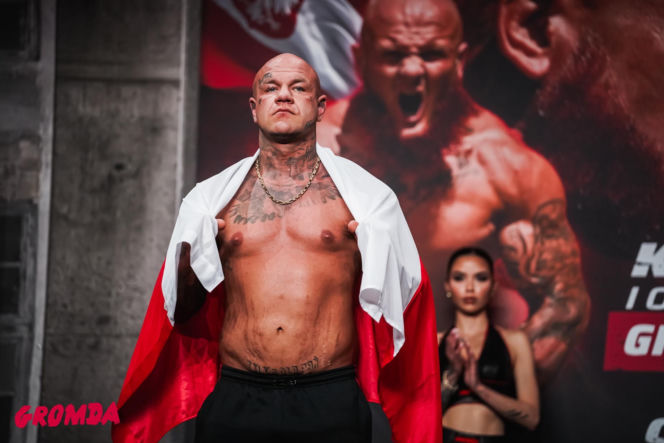 Ring girls Gromda 24