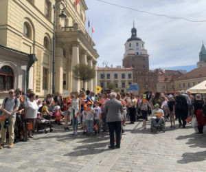 Lublin stał się pomarańczowy. Miasto wspiera mieszkańców