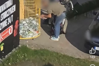 Chcą kupić busa za kaucję z butelek i puszek. Złodzieje plądrują punkty zbiórki