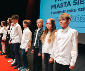 Najzdolniejsi uczniowie odebrali stypendia Prezydenta Miasta Siedlce