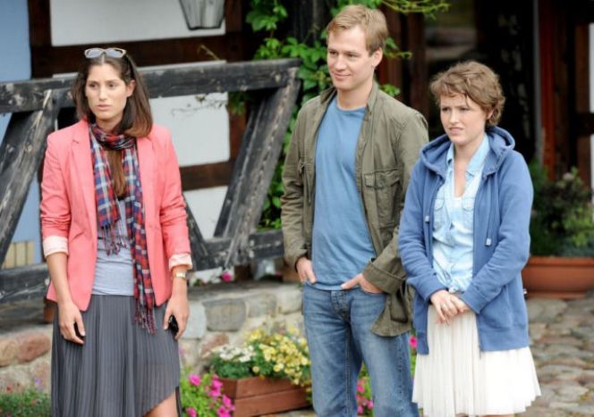 NAD ROZLEWISKIEM odc. 3. Agata (Orina Krajewska), Krzysztof (Mateusz Janicki), Marysia (Olga Frycz)