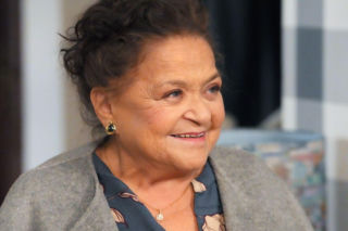 Barwy szczęścia, odc. 3335. Lucyna Zwierzchowska (Grażyna Zielińska)