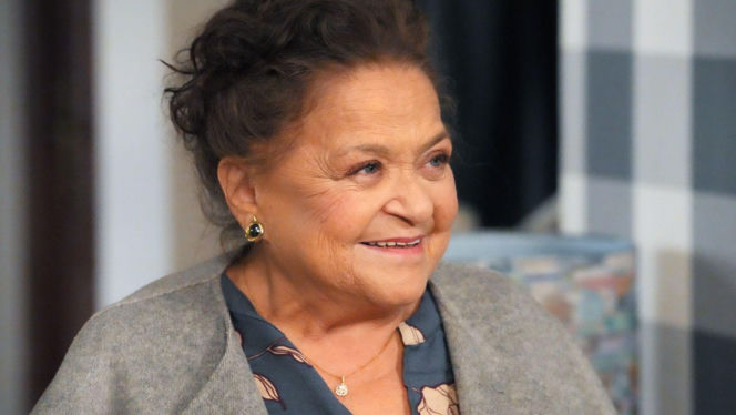 Barwy szczęścia, odc. 3335. Lucyna Zwierzchowska (Grażyna Zielińska)