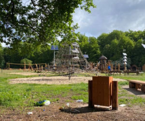 Park Młociński jak wysypisko śmieci