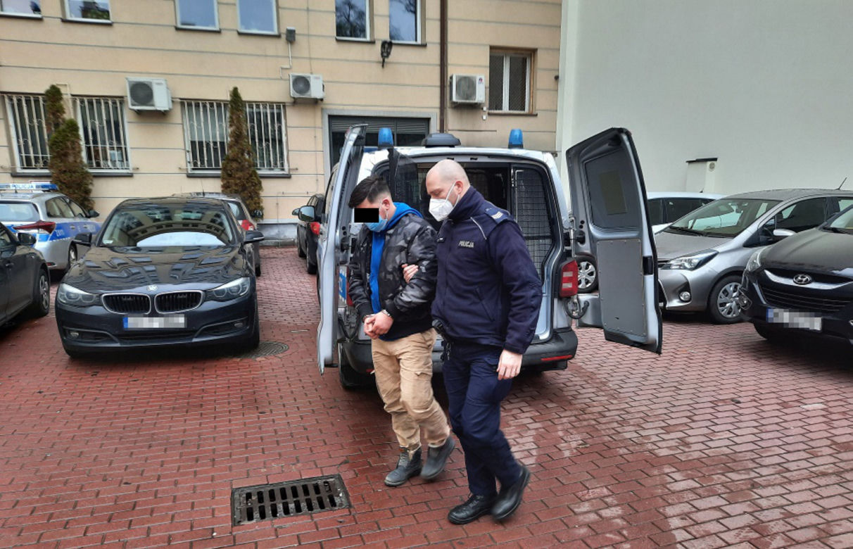 Rozbójnik ze Śródmieścia zatrzymany po pościgu