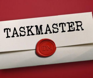 TVN sięga po światowy hit. Taskmaster pojawi się w Polsce. O co chodzi w tym programie?