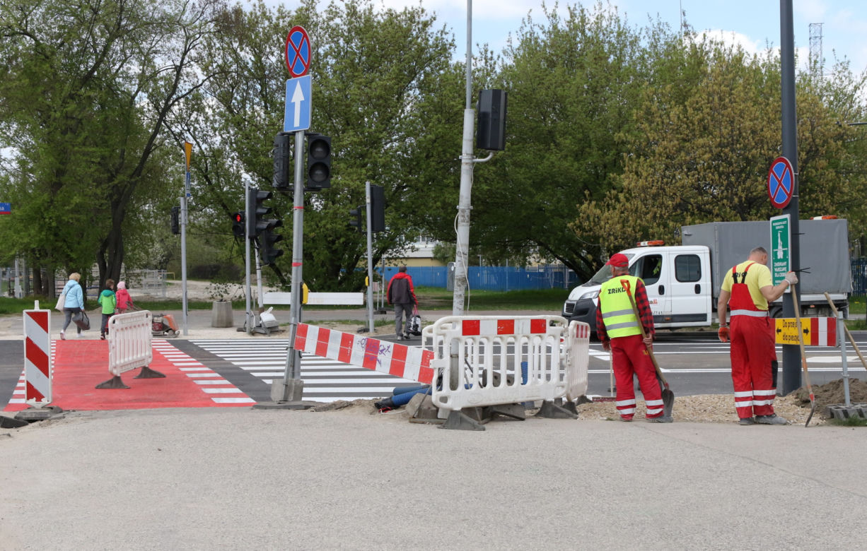 Koniec prac na Sokratesa. Drogowcy otwierają zwężoną ulicę 