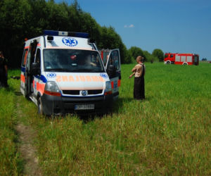 Wypadek szybowca, roztrzaskał się w lesie