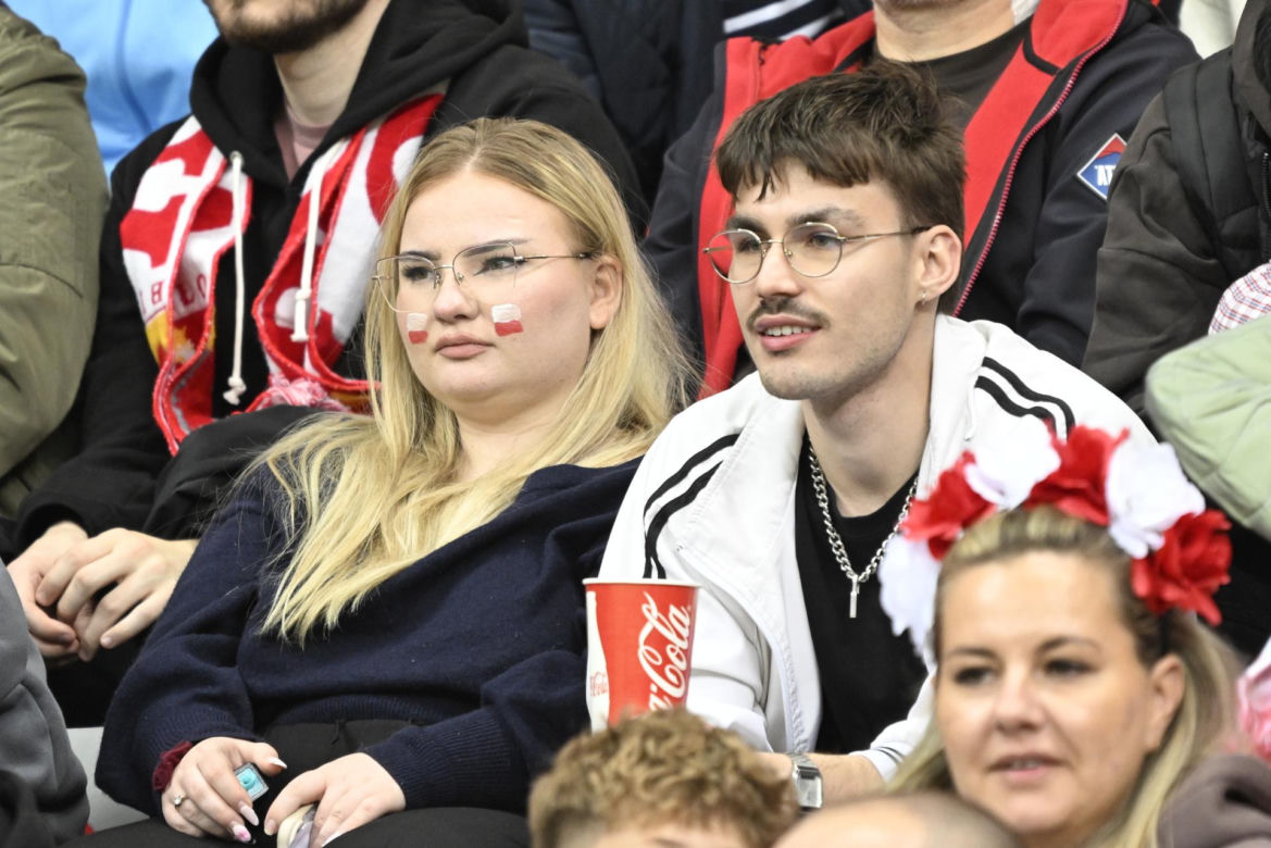 Kibice na meczu Polska - Rumunia. Znajdź się na zdjęciach z Narodowego!