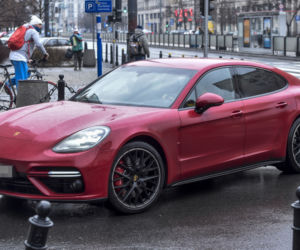 Agnieszka Radwańska ma Porsche Panamera Turbo 