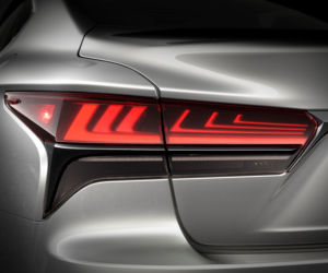 (2021) Lexus LS po liftingu