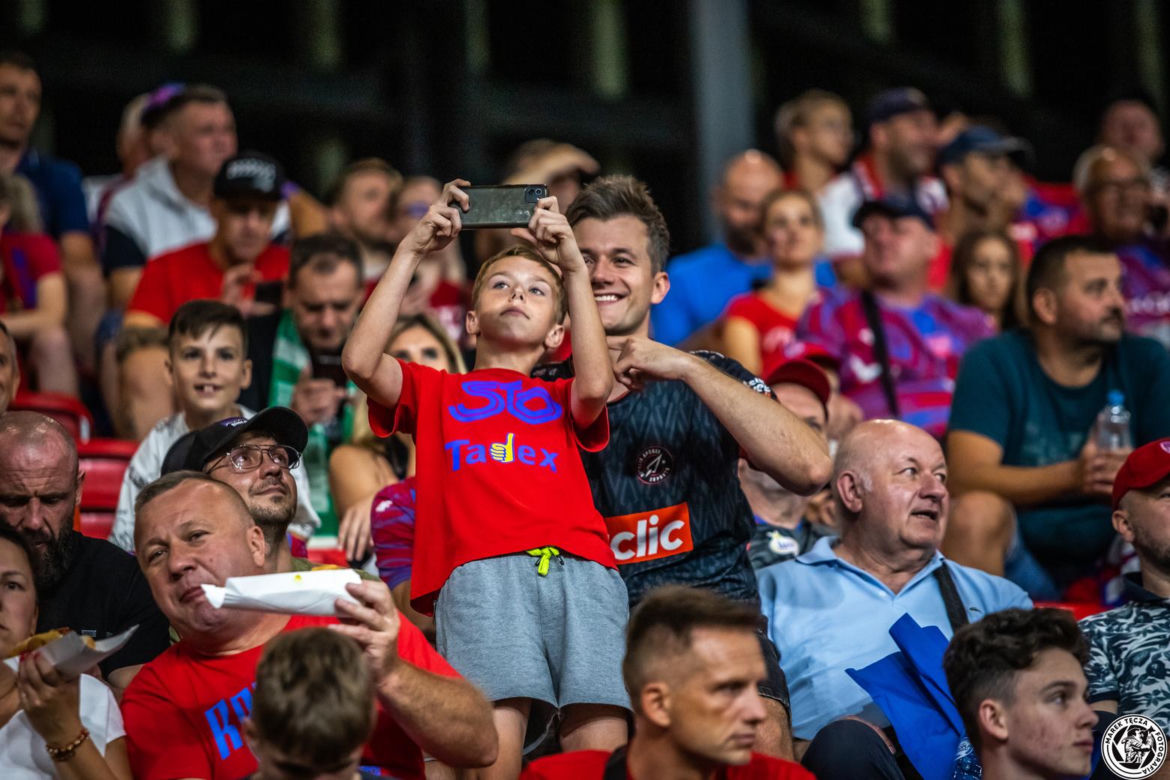 Raków Częstochowa - FC Kopenhaga Zdjęcia kibiców
