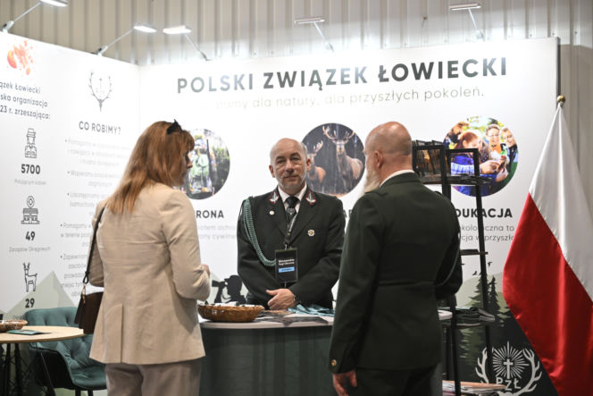 Warszawskie Targi Obronne. Ponad 100 wystawców, broń, sprzęt wojskowy i wyposażenie służb mundurowych w jednym miejscu!
