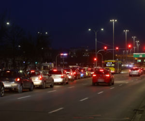 Gigantyczne korki na Ostrobramskiej. Wszystkiemu winien nowy buspas 