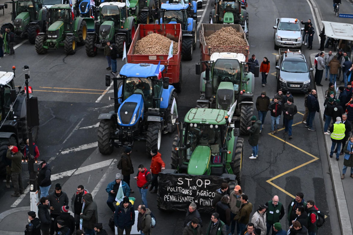 Protestyrolników w Paryżu