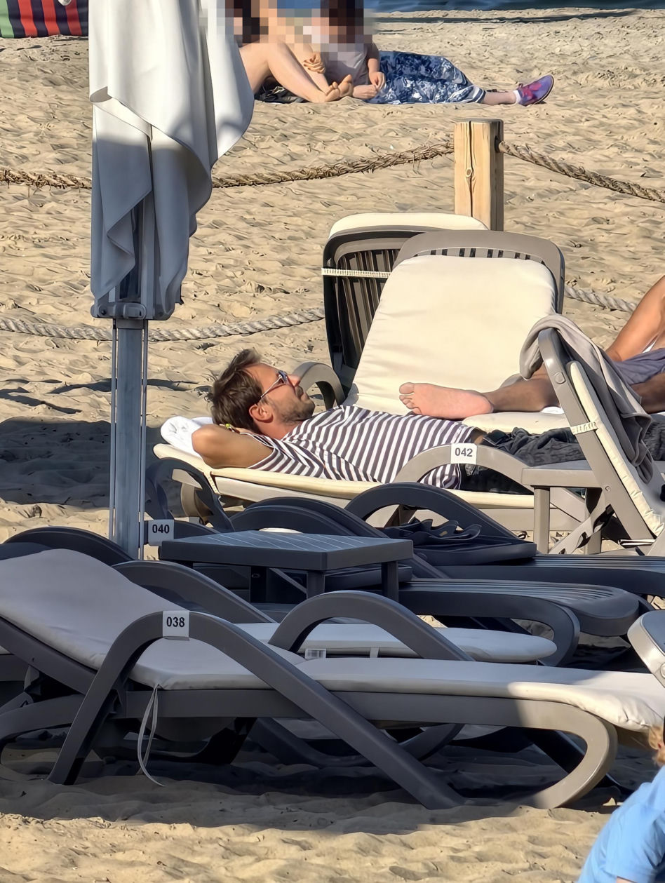 Mateusz Banasiuk na plaży w Sopocie. Tak wyglądał, gdy zrzucił koszulkę!