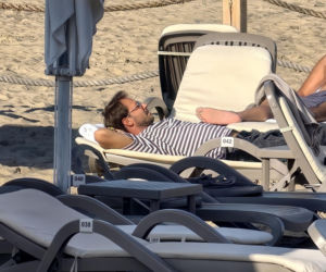 Mateusz Banasiuk na plaży w Sopocie. Tak wyglądał, gdy zrzucił koszulkę!