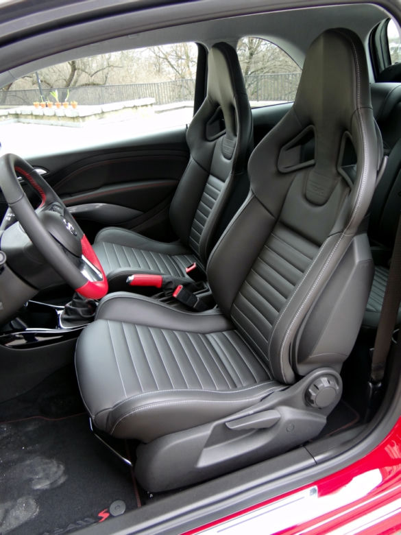 Opel Adam S