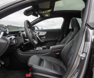 Mercedes-Benz CLA 220 4MATIC 7G-DCT