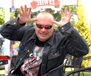 Krzysztof Skiba i jego wizerunek na przestrzeni lat. Tak zmieniał się lider Big Cyca