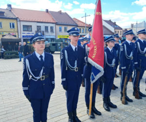 Ślubuję! – patriotyczne sceny na Rynku w Starachowicach