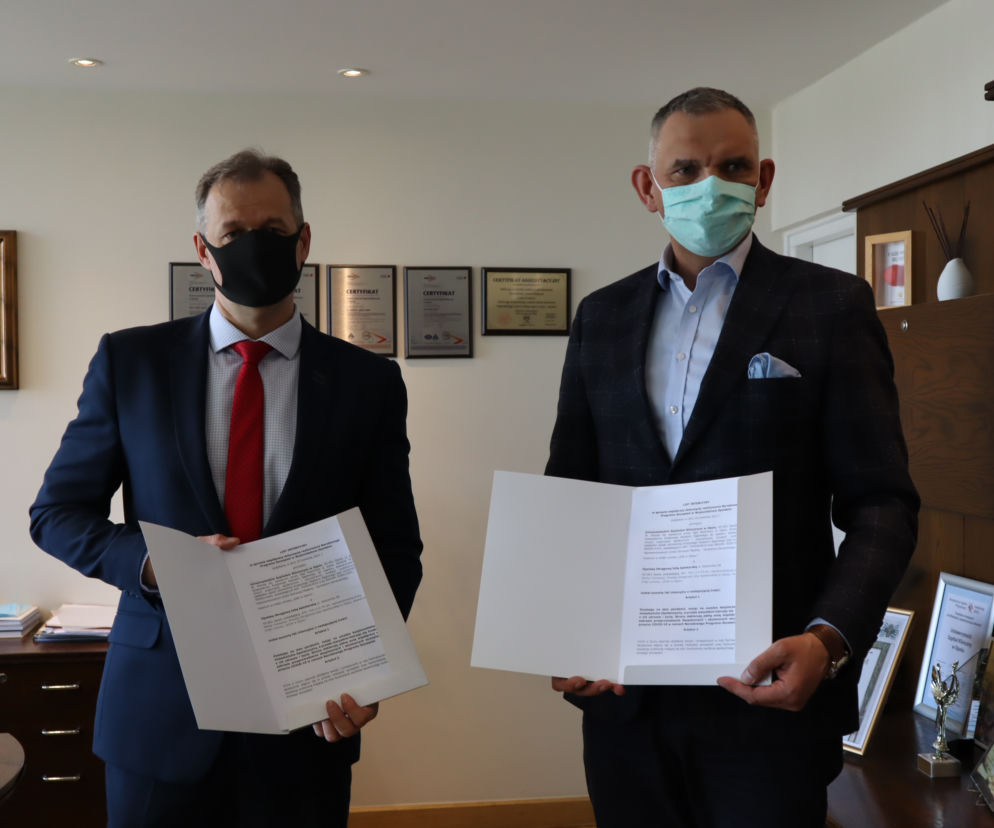 Podpisanie umowy między USK a opolską Regionalną Radą Aptekarską
