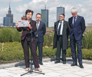 Prezydent sypnęła kasą